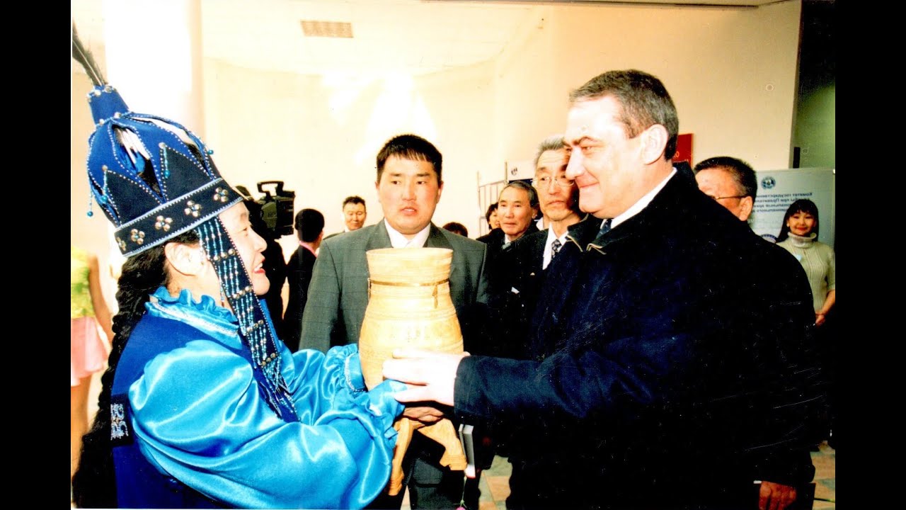 Якутия. День Республики. 2004 год. смотреть онлайн