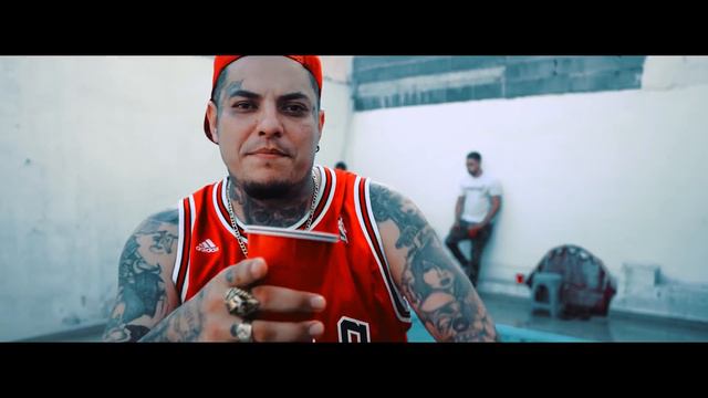 Neto Reyno - Y Nos Damos Otro (Video Oficial) смотреть онлайн