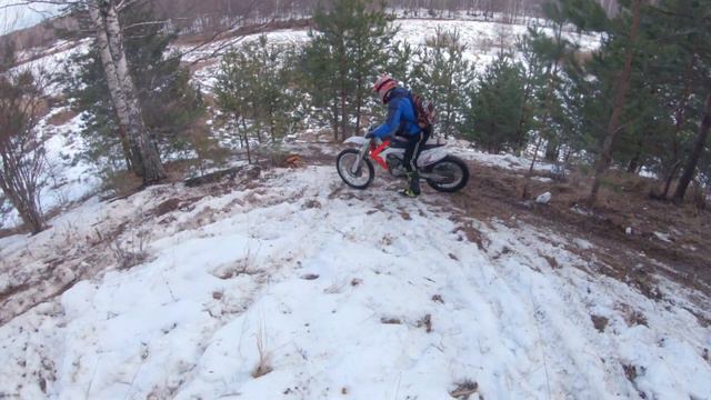 Эндуро Мстёра: Два сезона в один день смотреть онлайн