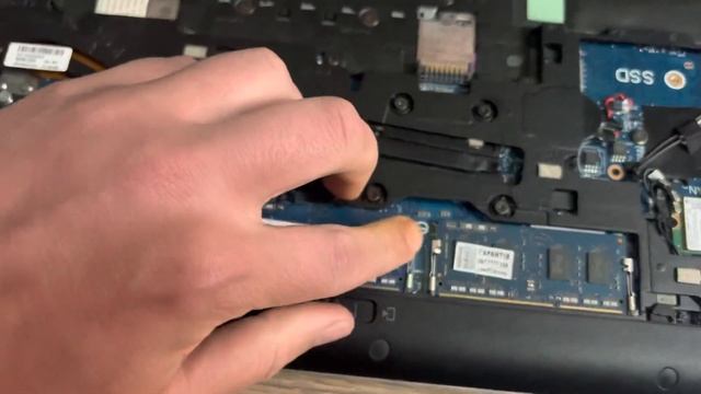 SoDimm DDR2 2*2Gb 1600Mhz Hynix Memtest смотреть онлайн