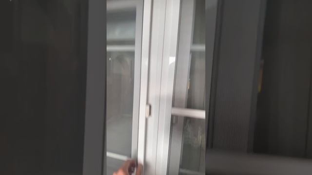 Не покупай москитную сетку на дверь! Сломалась через 4 месяца! смотреть онлайн