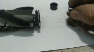 Polaris PVCR3200 гремит щётка нижняя. Решение проблемы.