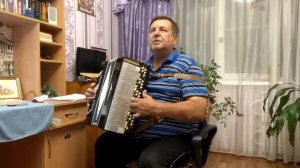 Уеду срочно я из этих мест