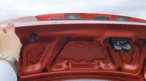 Убило крышкой багажника. Новая LADA Гранта.