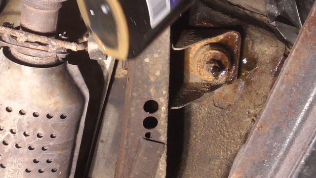 DIY Rust Proofing with Used Motor Oil смотреть онлайн
