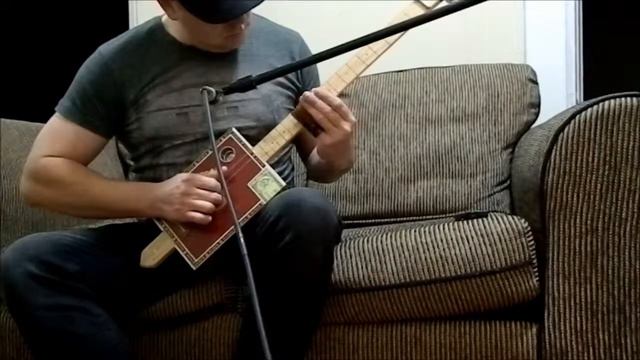 Acoustic Guitar Sound Check Demo - Cigar Box Guitar "Punch Red" смотреть онлайн