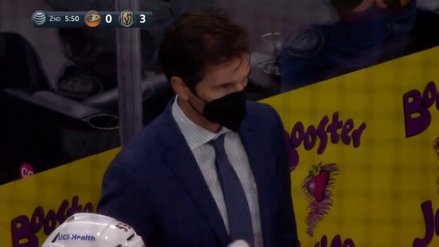 Penalties Handed In Ducks-Golden Knights Second Period Brawl смотреть онлайн
