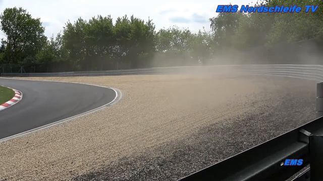 Самые зрелищные аварии Нюрбургринга в одном видео