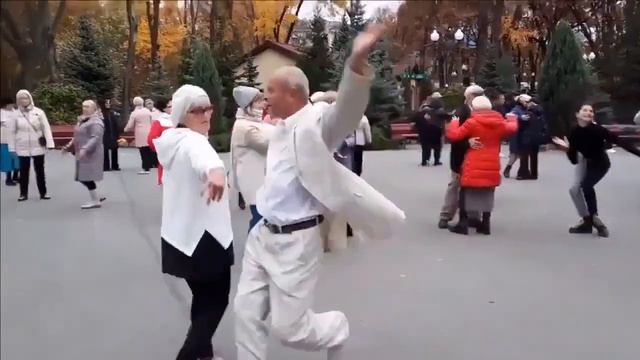 ЗАМАНИЛА, СОБЛАЗНИЛА. смотреть онлайн