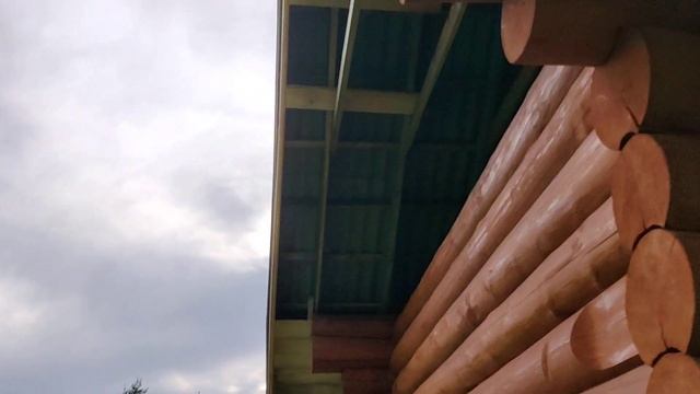 Продолжаем подшивать кровлю смотреть онлайн