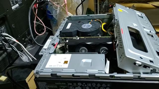 【Lenovo】ThinkCentre M720s その１.ストレージ無しで購入後からとりあえず動くまで