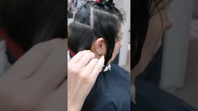 Как подстричь каре на ножке интересно)) смотреть онлайн