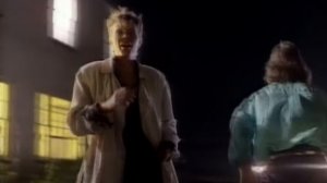 David Bowie & Mick Jagger - Dancing In The Streets (Official Video)