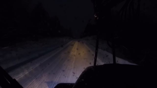 Рейс на Урале лесовозе. Зимние лесные дороги декабрь 2020. смотреть онлайн