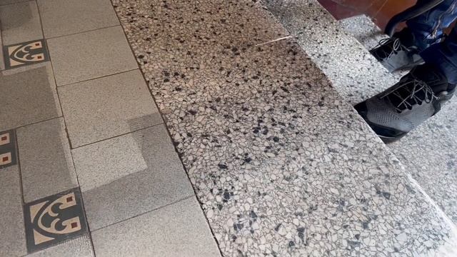 Czyszczenie laserem starych płytek i lastryko./Laser cleaning of old tiles and terrazzo. смотреть онлайн