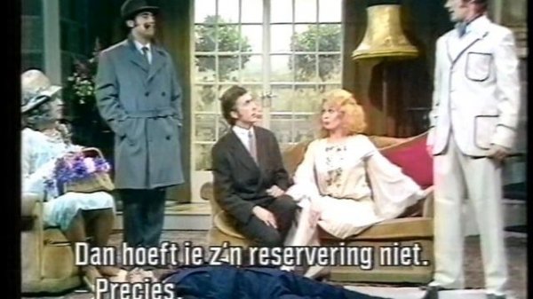 Monty Python - Agatha Christie Sketch (Railway Timetables) , duch subs