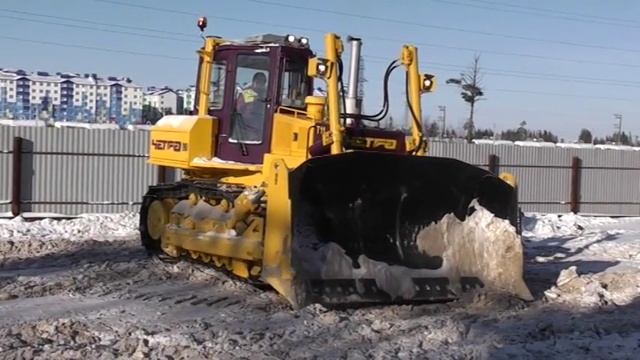 Бульдозер ЧЕТРА Т-11 с двигателем ЯМЗ смотреть онлайн