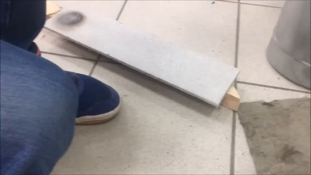 Как сделать безопасный потолочно-проходной узел в бане. Тестим изоляцию!