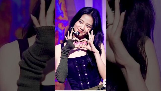 С каким именем зделать? Пишите в комментариях #видосики #kim #kimjisoo #джису #айдолы #скз смотреть онлайн