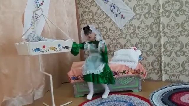 Ахтямова Амина "Бишек жыры" смотреть онлайн