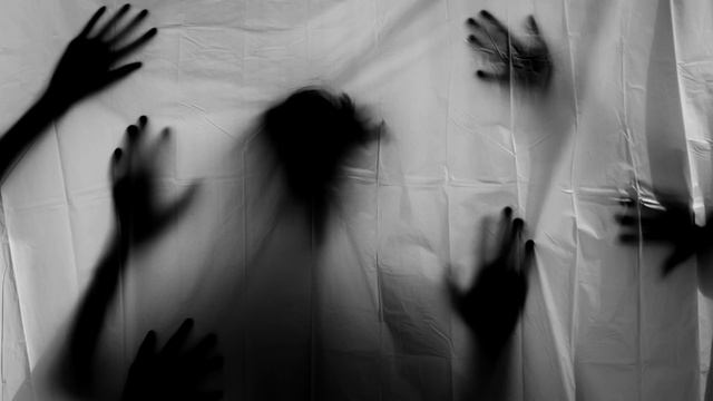 1 Hour Horror Whispering (Ghost Talking Sound) смотреть онлайн
