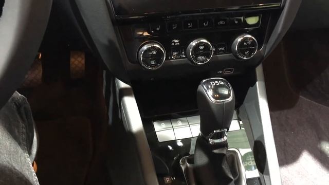 Skoda Octavia Combi G-TEC 2018 In detail review walkaround Interior Exterior смотреть онлайн
