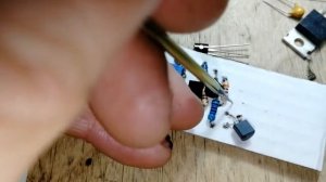 Защита зарядного от кз и переполюсовки (сборка)