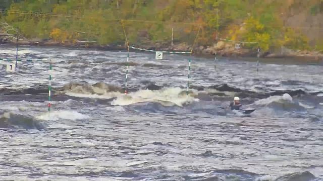 She's a Kayaker смотреть онлайн