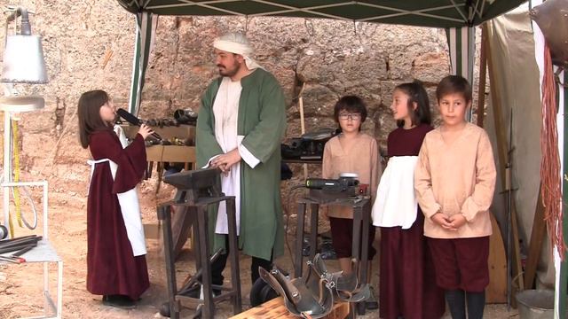 Aventuraula en el I Torneo de Combate Medieval de Belmonte_Completo смотреть онлайн