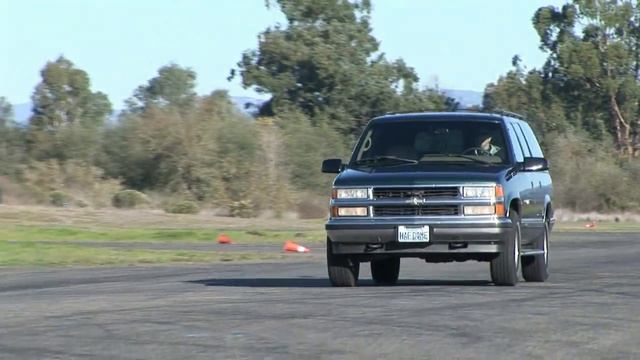 1995 GMC Suburban With Flowmaster 70 Series