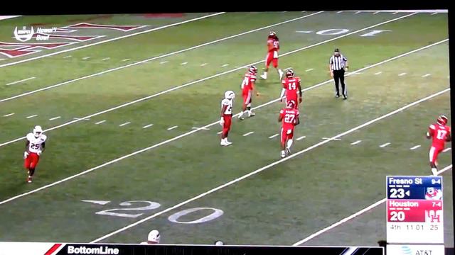 Houston punter Dane Roy boots 53-yarder in 2017 Hawai'i Bowl смотреть онлайн