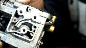 Снятие и ремонт карбюратора лодочного мотора Yamaha F9.9FMH 2008г  4 такта.