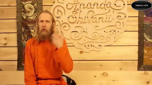 Ачарья Садананда Авадхута - Чем опасен запор? смотреть онлайн