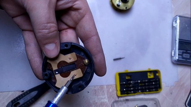В них самые дорогие радиодетали которые нужно собирать! Большой разбор советских мелочей.РАДИОНЯНЯ смотреть онлайн
