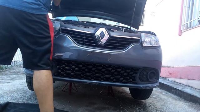 Como retirar o parachoque do Renault Sandero смотреть онлайн