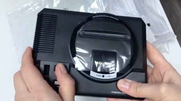 Unboxing SEGA Mega Drive Mini распаковка обзор игровой Приставки от ИгроРай