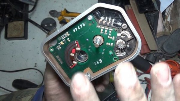 Ремонт дросельної заслонки Volkswagen Caddy