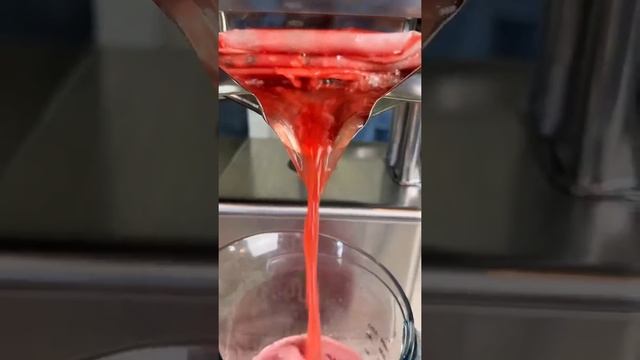 First Serving - Chef Leel & THE BEST JUICER · Creator смотреть онлайн