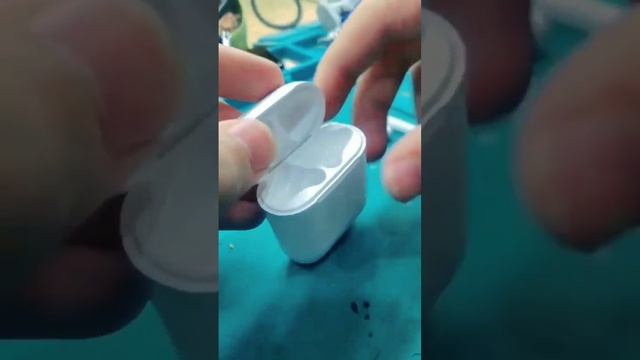 Airpods charging case repairing|how to repair airpods charging case|how to open airpods chargingcas смотреть онлайн