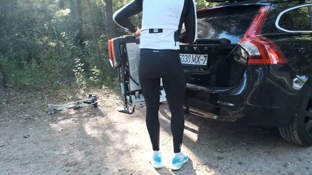 Как перевозить велосипеды в автомобиле // Велокрепления и велобагажники смотреть онлайн