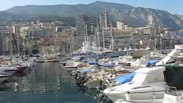 Monaco Yacht Harbor смотреть онлайн