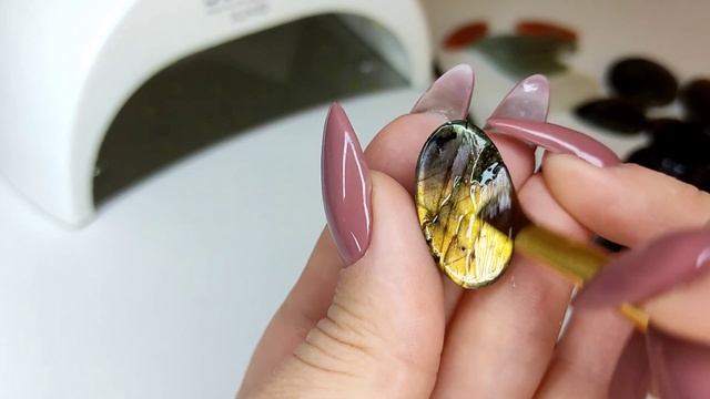 Реставрация камней с помощью NAIL (ногтевых) материалов смотреть онлайн
