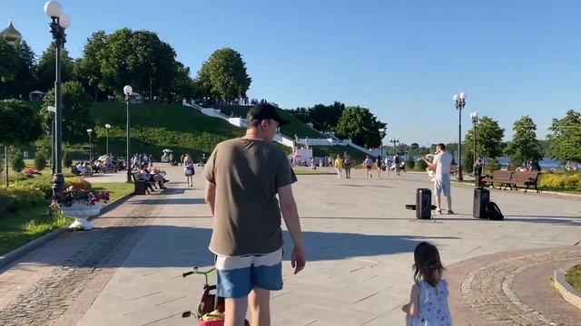 Прогулка по Стрелке. Ярославль 2022. смотреть онлайн