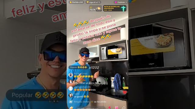 Anthony probando la comida de layme смотреть онлайн