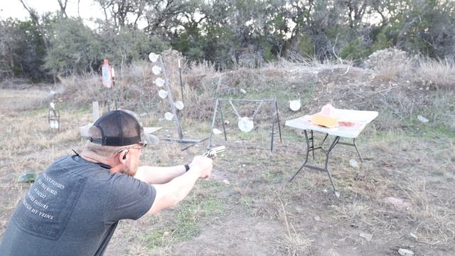 The Colt Python .357 Magnum, wound channel vs .38 special смотреть онлайн
