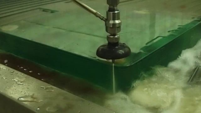 Раскрой бронестекла 