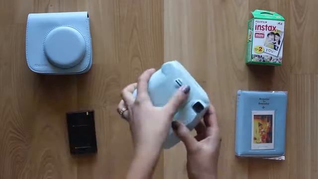 FUJIFILM INSTAX MINI 8 BUNDLE UNBOXING смотреть онлайн