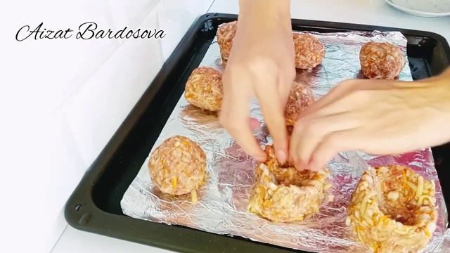 Удивительные КОТЛЕТЫ с СЕКРЕТИКОМ в духовке. Обалденно вкусно! ЕРЕКШЕ КОТЛЕТТЕР. смотреть онлайн