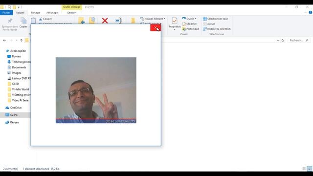 Easy Raspberry tutorial 04: Take a photo and send an email смотреть онлайн