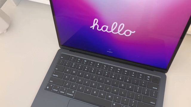 M2 Macbook Air - Midnight: Unboxing And Accessories ?